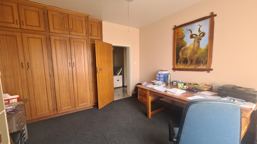 5 Bedroom Property for Sale in Wilgeboom A H North West